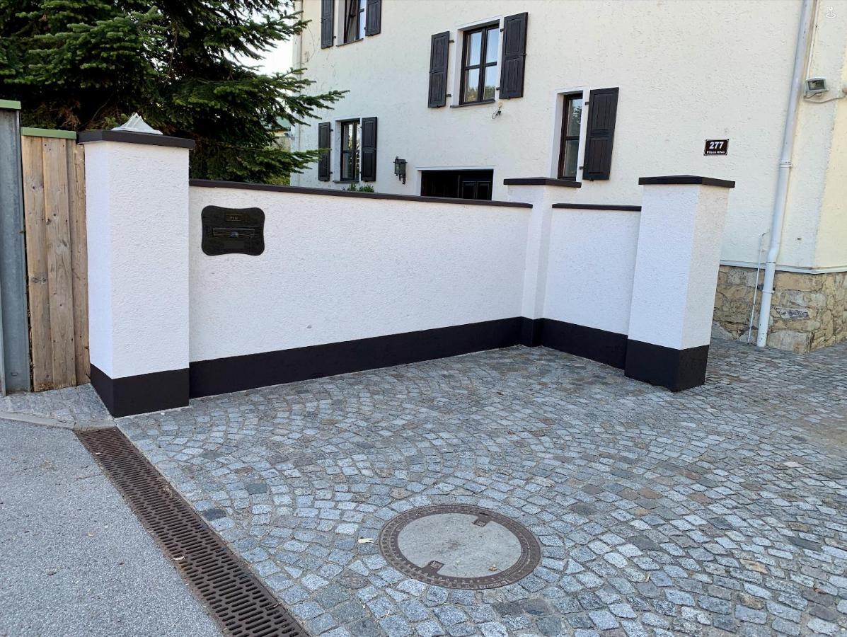 Apartment Mit Grillplatz In *