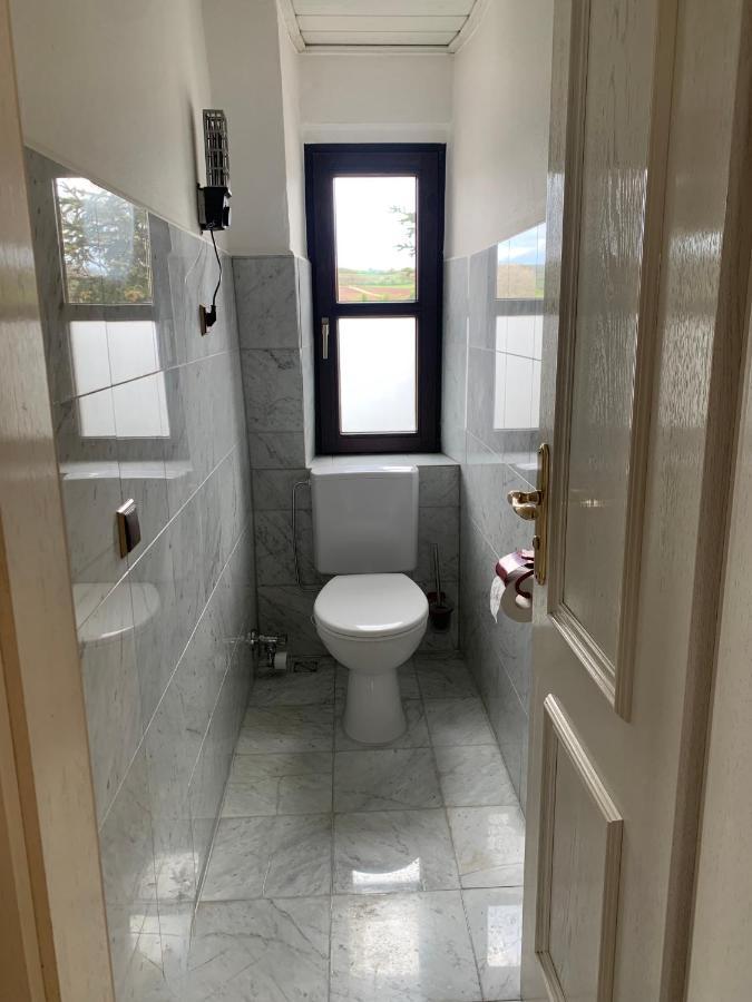 Apartment Mit Pool Und Grillplatz In