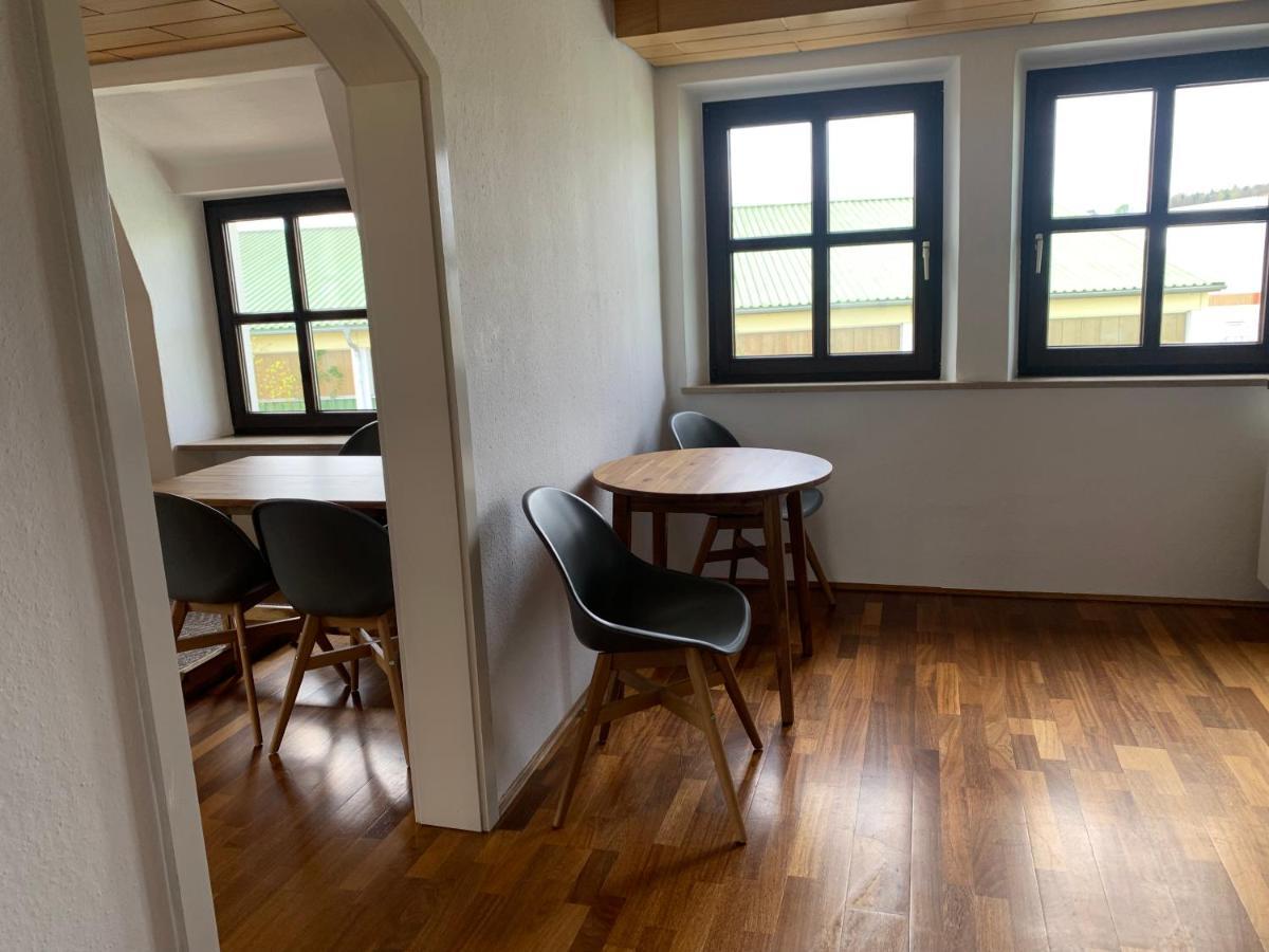 Apartment Mit Pool Und Grillplatz In *