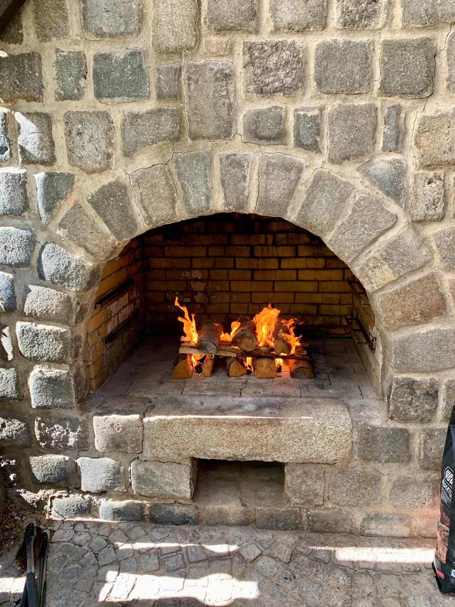 Mit Grillplatz In *