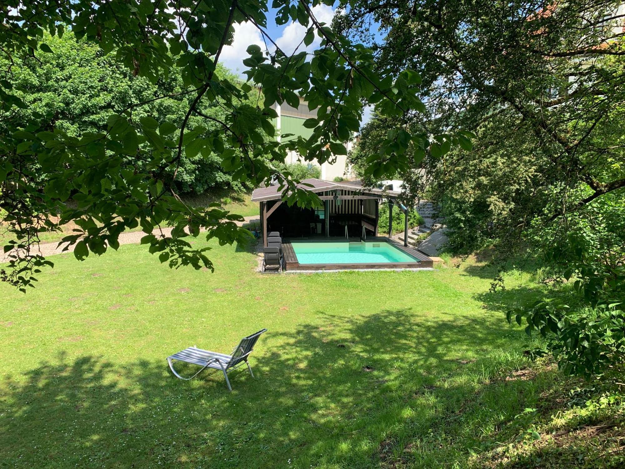Mit Pool Und Grillplatz In Apartment